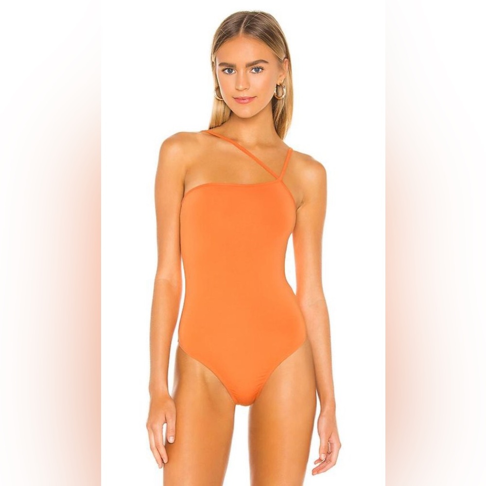 Superdown - Taryn Asymmetrical Bodysuit in Orange